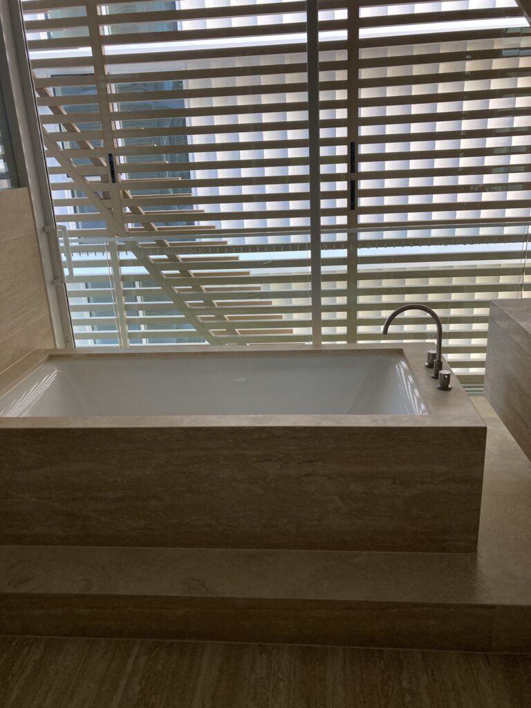 397AD144-51F9-4579-AD7D-008BF5123C3E_1_102_o